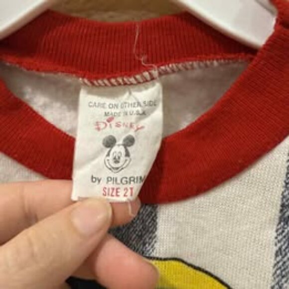 VINTAGE Mickey Mouse sweatshirt - Picture 3 of 3